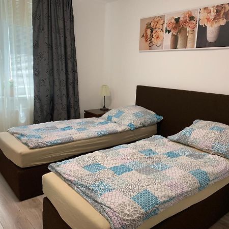 Apartament Tt10 Botanicka Trnava Exterior photo