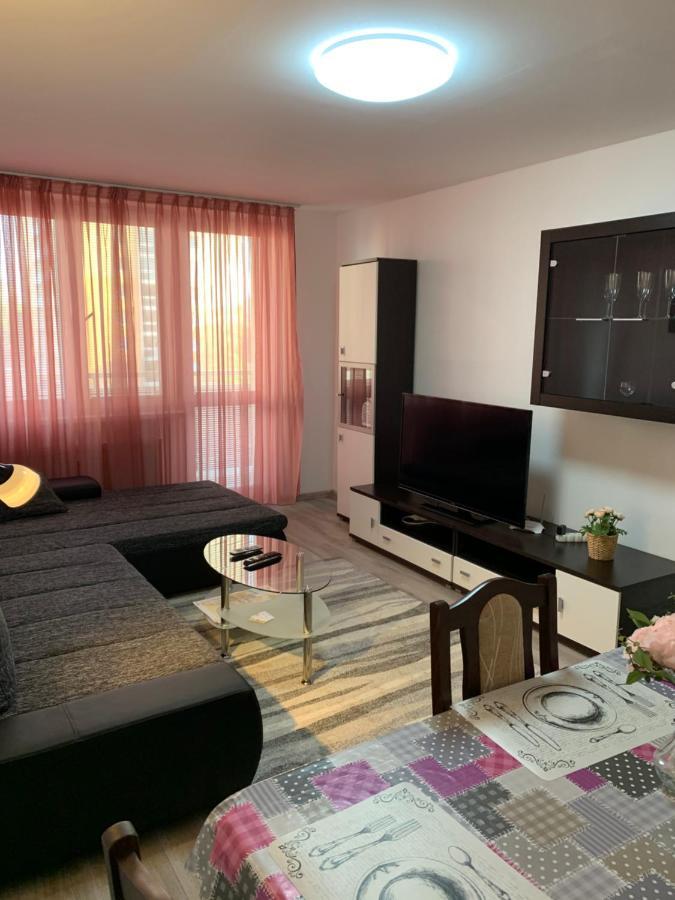 Apartament Tt10 Botanicka Trnava Exterior photo