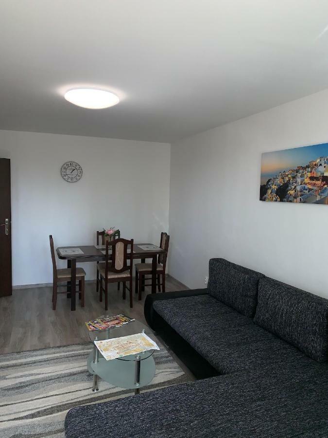 Apartament Tt10 Botanicka Trnava Exterior photo